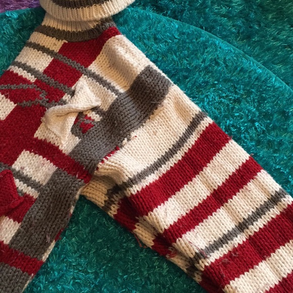 White turtleneck knit sweater red & grey stripes - Picture 6 of 7